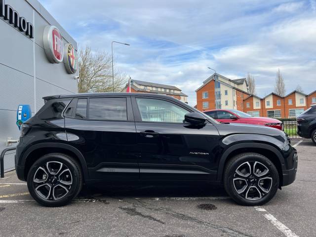 Jeep Avenger Summit 1.2 100hp E-hybrid 48v At6