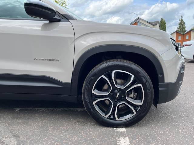 2024 Jeep Avenger 1.2 e-Hybrid MHEV Summit e-DCT Euro 6 (s/s) 5dr
