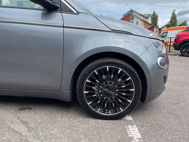 2022 Fiat 500e C 42kWh La Prima Auto 2dr