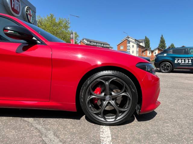 2024 Alfa Romeo Giulia 2.0T Tributo Italiano Auto Euro 6 (s/s) 4dr