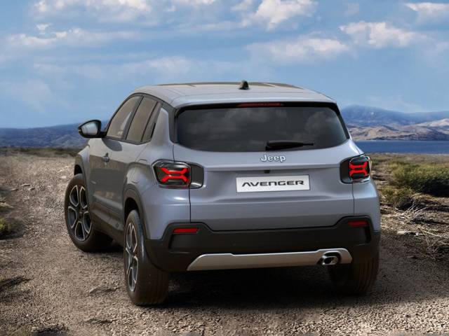 Jeep Avenger Summit 1.2 100hp E-hybrid 48v At6