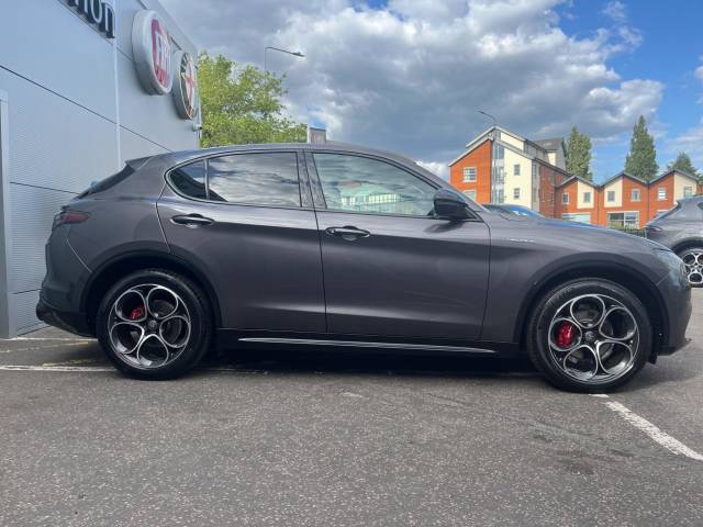2025 Alfa Romeo Stelvio 2.2 TD Veloce Auto Q4 AWD Euro 6 (s/s) 5dr