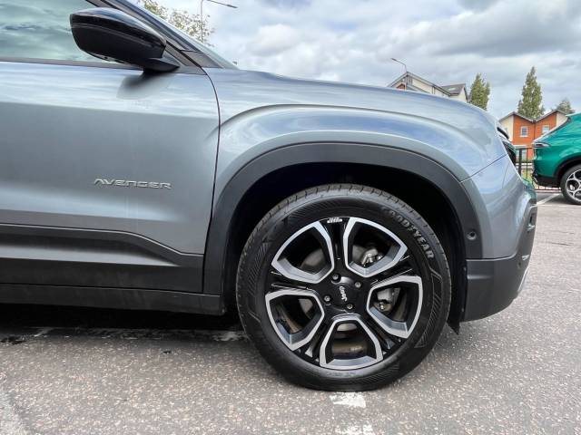 2024 Jeep Avenger 54kWh Summit SUV 5dr Electric Auto (156 ps)