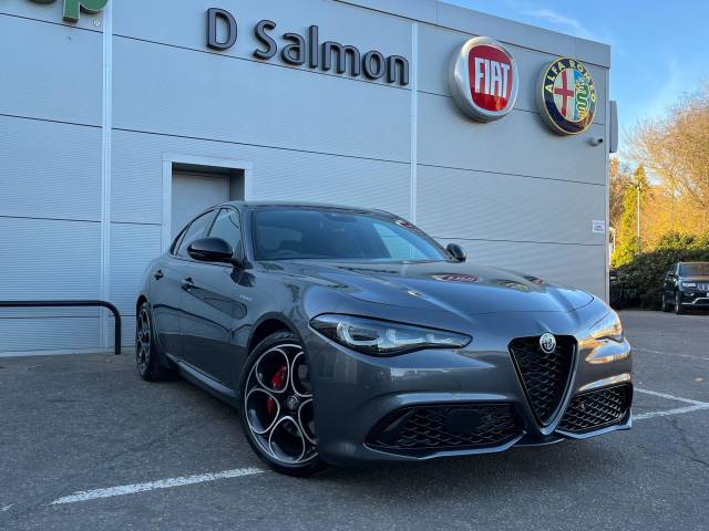Alfa Romeo Giulia 2.0T Veloce Saloon 4dr Petrol Auto Euro 6 (s/s) (280 ps) Saloon Petrol Vesuvio Grey