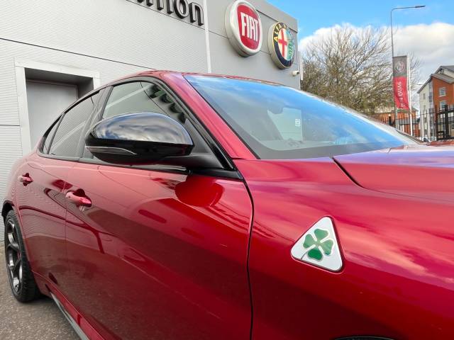 2025 Alfa Romeo Giulia 2.9 V6 Bi-Turbo Quadrifoglio Auto Euro 6 (s/s) 4dr