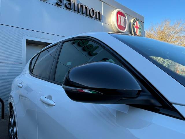 2025 Alfa Romeo Tonale 1.3 VGT 15.5kWh Tributo Italiano Auto Q4 AWD Euro 6 5dr