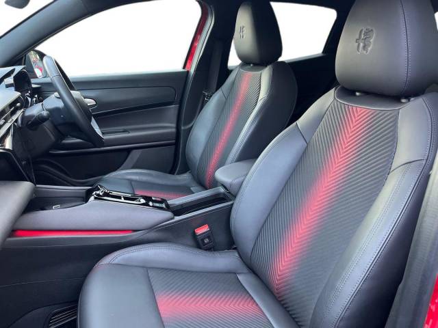 2024 Alfa Romeo Junior 54kWh Elettrica Speciale Auto 5dr