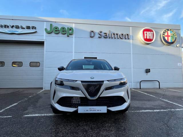 2025 Alfa Romeo Junior 1.2 MHEV Ibrida SUV 5dr Petrol Hybrid e-DCT Euro 6 (s/s) (136 ps)