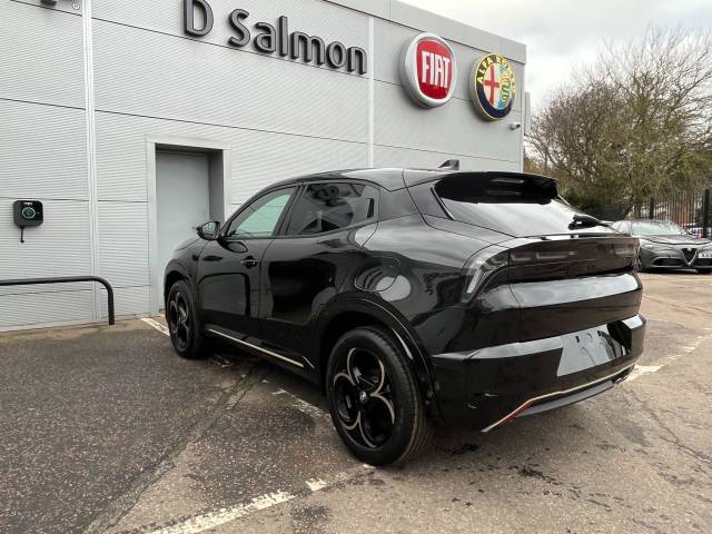 2025 Alfa Romeo Junior 1.2 MHEV Ibrida Intensa SUV 5dr Petrol Hybrid e-DCT Euro 6 (s/s) (136 ps)