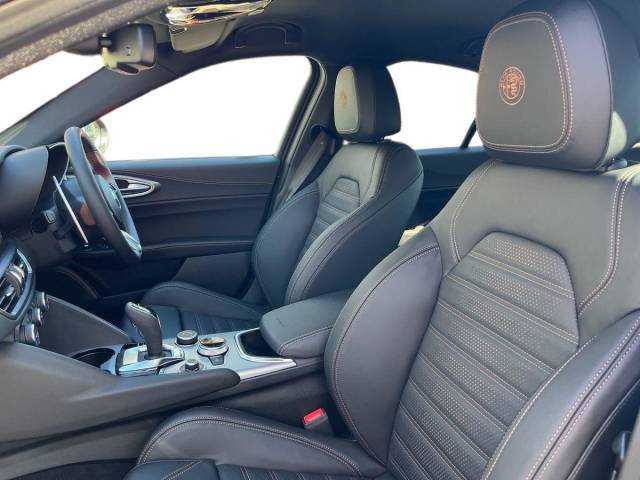 Alfa Romeo Giulia 2.0 Turbo Petrol 280 Intensa