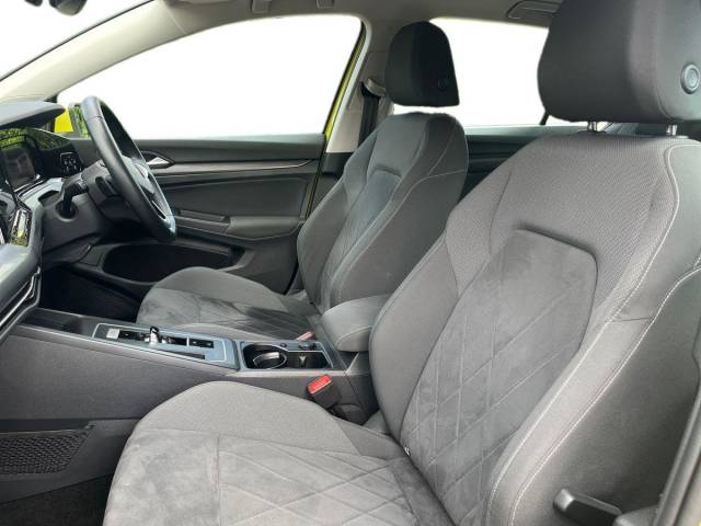 2020 Volkswagen Golf 1.5 eTSI MHEV Style DSG Euro 6 (s/s) 5dr