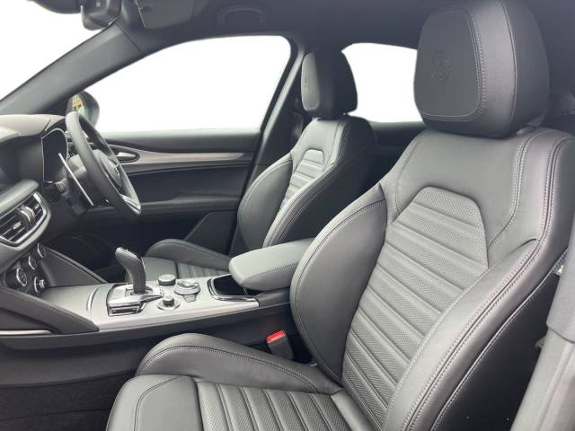 2026 Alfa Romeo Stelvio 2.0 Turbo Petrol 280 Q4 Veloce