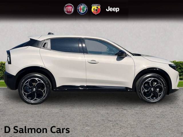 2026 Alfa Romeo Junior 1.2 MHEV Ibrida e-DCT Euro 6 (s/s) 5dr
