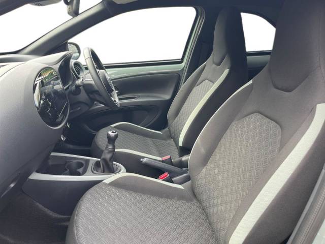 2024 Toyota Aygo X 1.0 VVT-i Edge Euro 6 (s/s) 5dr